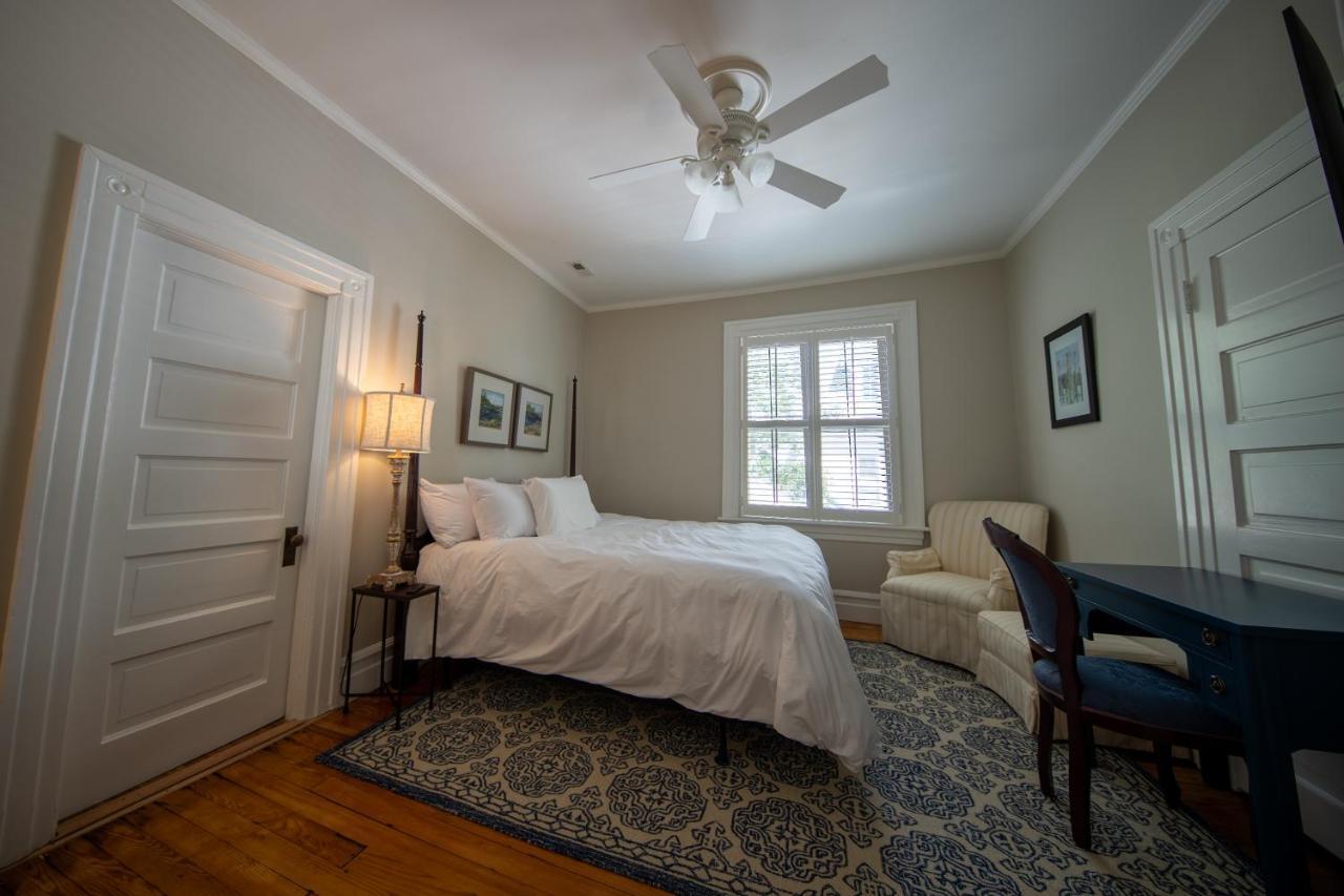 The Edenton Collection-Captain'S Quarters Inn Zimmer foto