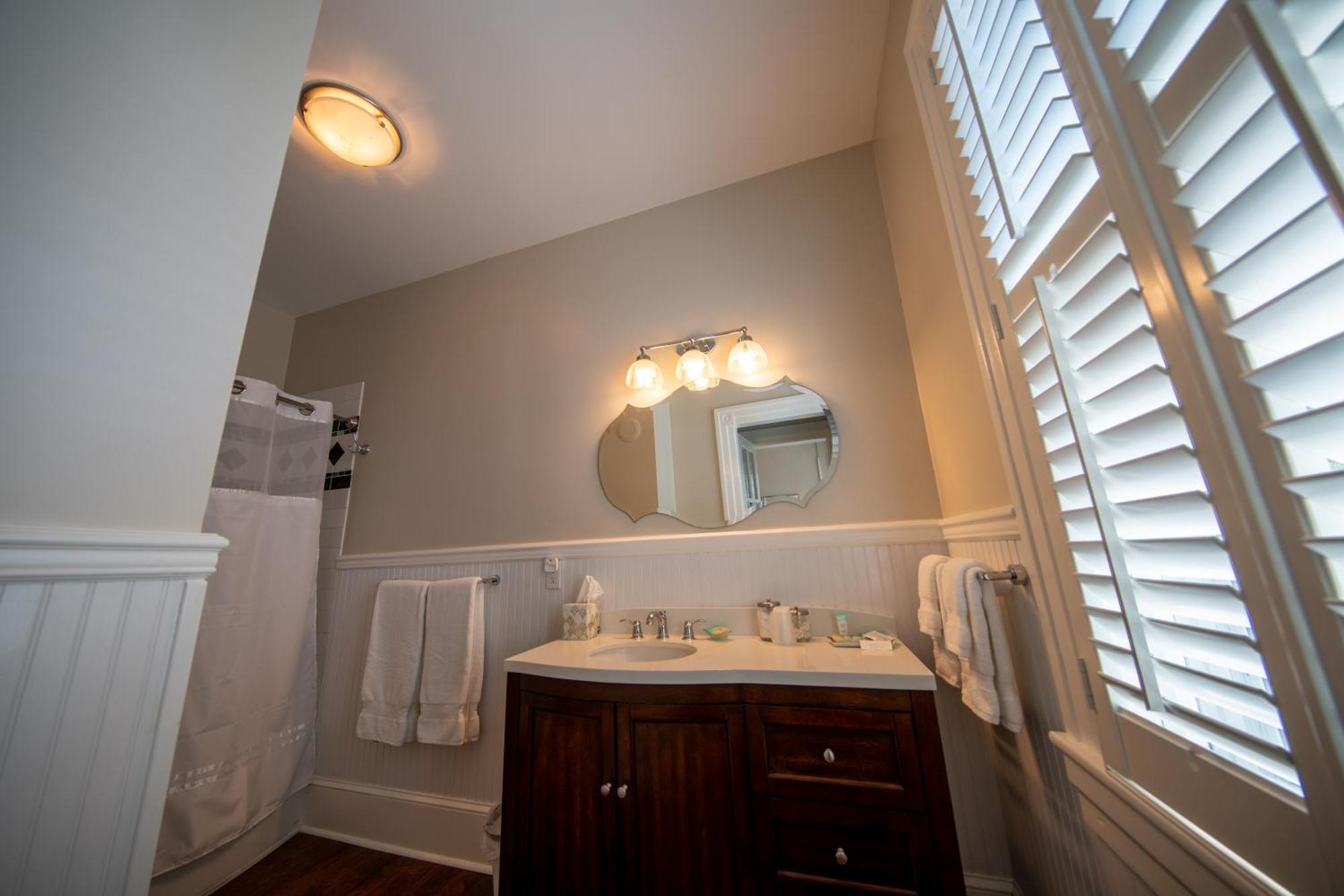 The Edenton Collection-Captain'S Quarters Inn Zimmer foto